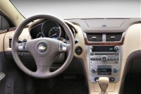 2  iPhone/AUX/MP3  -  iSimple Gateway ISGM572  Chevrolet Made in USA  !